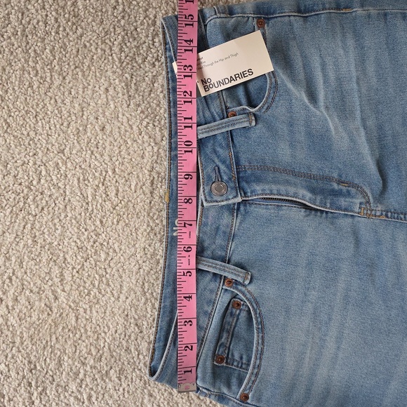 Mid Rise Bootcut Light Wash Jeans - Picture 9 of 16